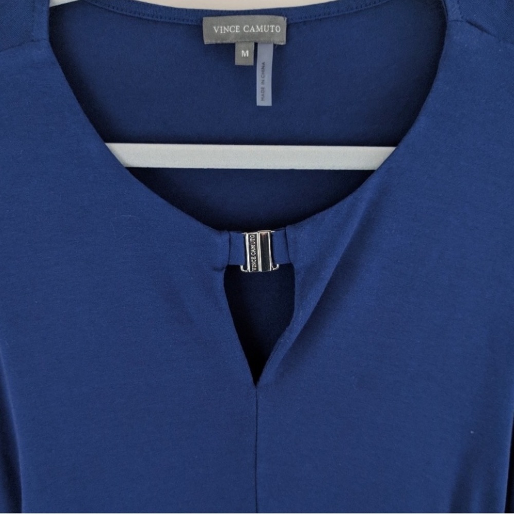 Vince Camuto Buckle Closure
Keyhole Top - Medium - Picture 5 of 9